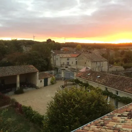 Les Constellations, 8 Complex, 53 People, Marriage, Birthday, Etc Doeuil-sur-le-Mignon