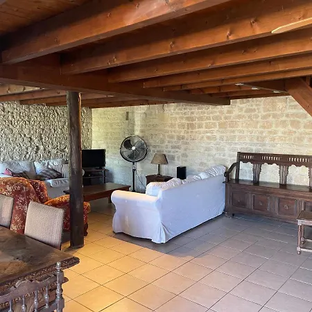 Les Constellations, 8 Complex, 53 People, Marriage, Birthday, Etc Prázdninový dům