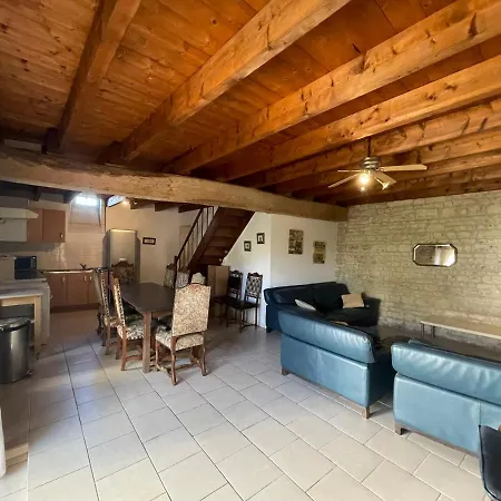 Les Constellations, 8 Complex, 53 People, Marriage, Birthday, Etc