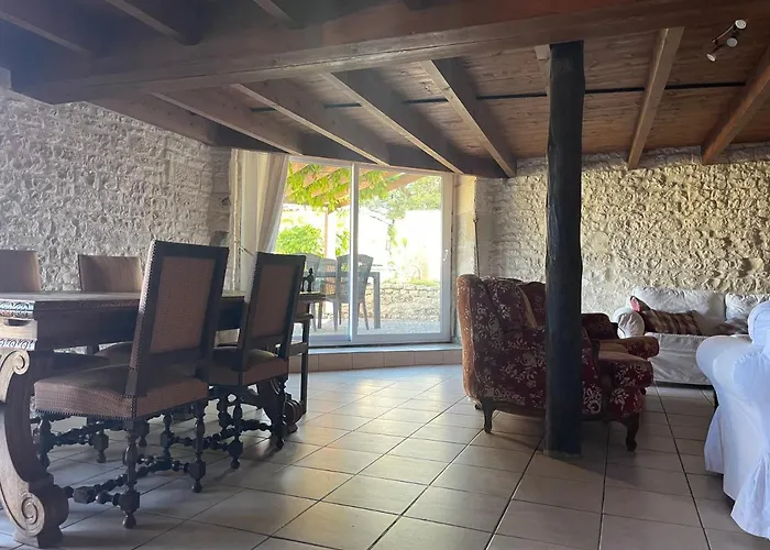 Les Constellations, 8 Complex, 53 People, Marriage, Birthday, Etc *